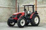 Farm tractor